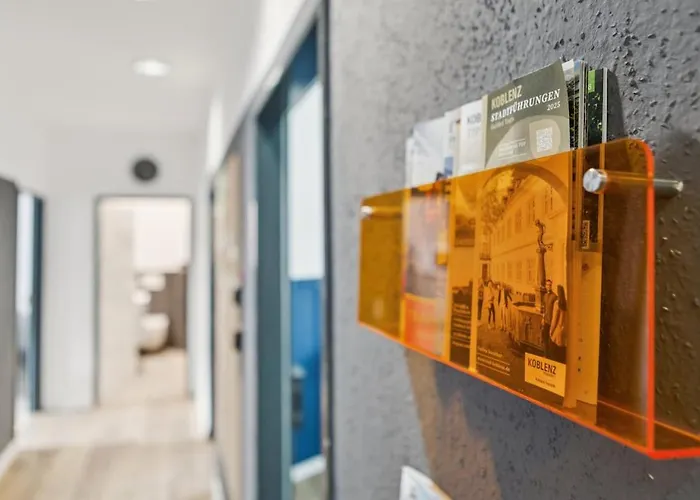 Koblenz-city Am Schloss - 10 Gaeste - Zachastay