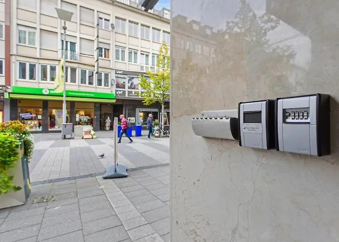 Koblenz-city Am Schloss - 10 Gaeste - Zachastay * コブレンツ