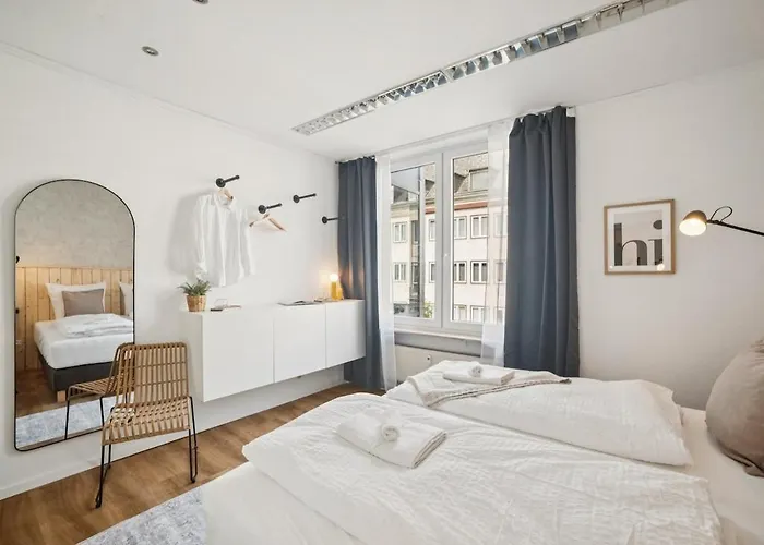 Koblenz-city Am Schloss - 10 Gaeste - Zachastay アパート コブレンツ