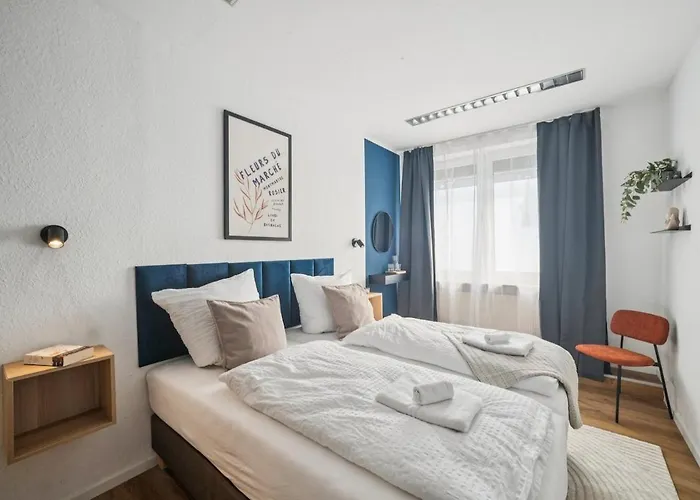 Koblenz-city Am Schloss - 10 Gaeste - Zachastay アパート コブレンツ