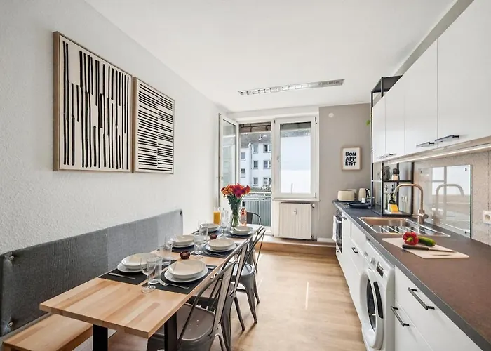 アパート Koblenz-city Am Schloss - 10 Gaeste - Zachastay